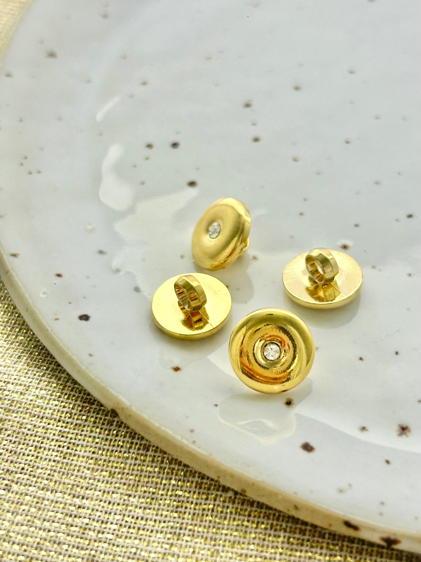 Lot bouton n° 17 | Doré