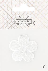 Thermocollant fleur effet brodé / Blanc